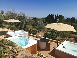 Villa La Lumia B&B Suites & Apartments
