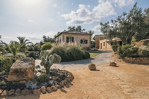 Villa La Lumia B&B Suites & Apartments