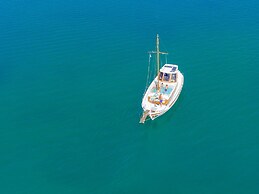 Royal Marmin Bay Boutique & Art Hotel - Adults Only