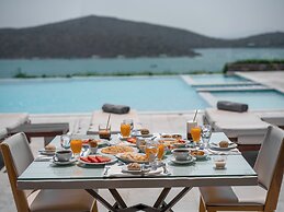 Royal Marmin Bay Boutique & Art Hotel - Adults Only