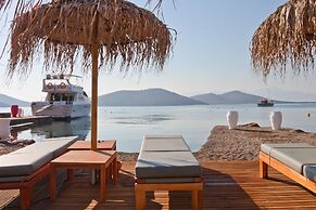 Royal Marmin Bay Boutique & Art Hotel - Adults Only