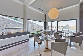 Royal Marmin Bay Boutique & Art Hotel - Adults Only