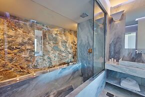 Royal Marmin Bay Boutique & Art Hotel - Adults Only