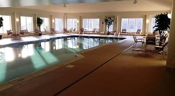 Berkshire Mountain Lodge