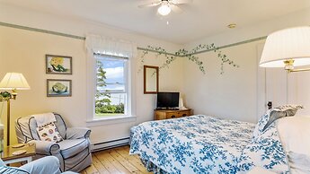 Bayview Pines Country Inn