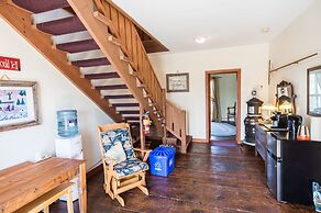 Bayview Pines Country Inn