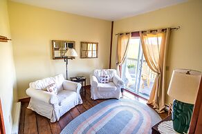 Bayview Pines Country Inn