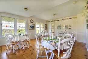 Bayview Pines Country Inn