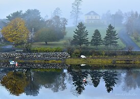 Bayview Pines Country Inn