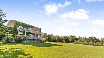 Bayview Pines Country Inn