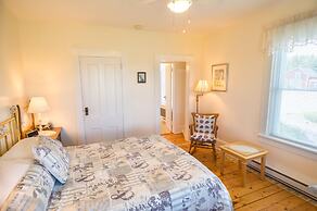 Bayview Pines Country Inn