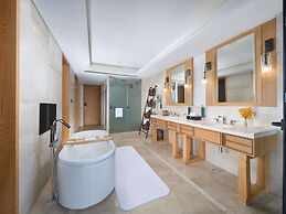 Hilton Dali Resort & Spa