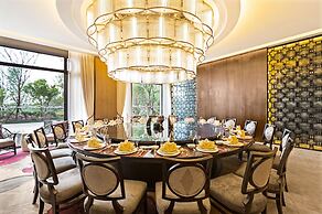 Hilton Dali Resort & Spa