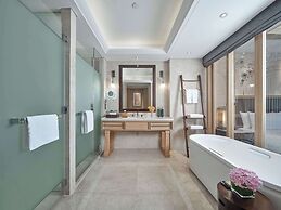 Hilton Dali Resort & Spa