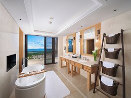 Hilton Dali Resort & Spa