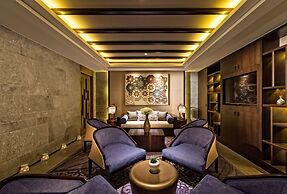 Hilton Dali Resort & Spa