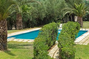 Leone Luxury Villas