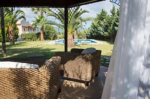 Leone Luxury Villas