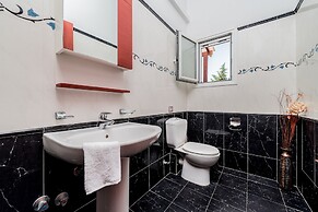 Leone Luxury Villas