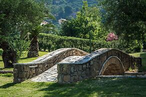 Leone Luxury Villas