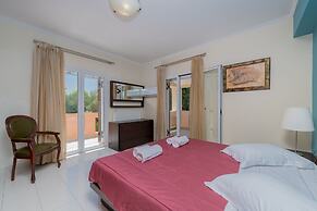 Leone Luxury Villas