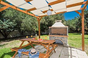 Leone Luxury Villas