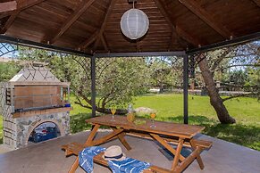 Leone Luxury Villas