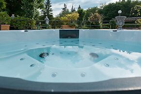 Villa Gaudia, Luxury Villa with pool, A-C