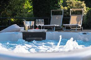 Villa Gaudia, Luxury Villa with pool, A-C