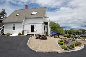 Cape Cod Harbor House Inn