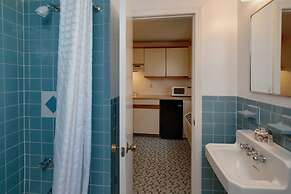 Cape Cod Harbor House Inn