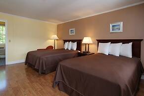 Cape Cod Harbor House Inn