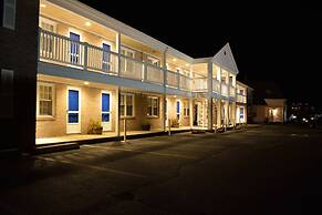 Cape Cod Harbor House Inn
