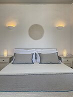 Niriedes Hotel