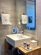 Niriedes Hotel