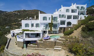 Niriedes Hotel