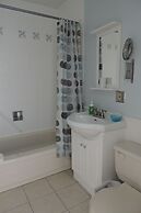 Atlantic View Motel and Cottages