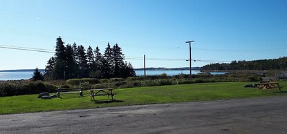 Atlantic View Motel and Cottages
