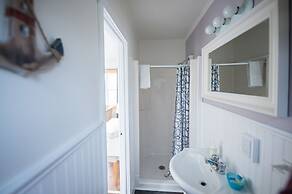 Atlantic View Motel and Cottages