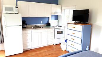 Atlantic View Motel and Cottages