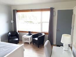 Atlantic View Motel and Cottages