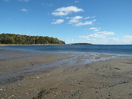 Atlantic View Motel and Cottages