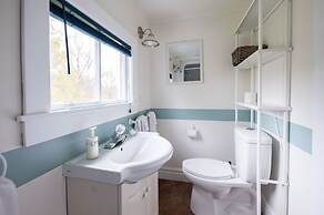 Atlantic View Motel and Cottages