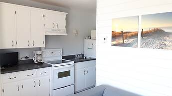 Atlantic View Motel and Cottages