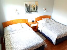 Atlantic View Motel and Cottages