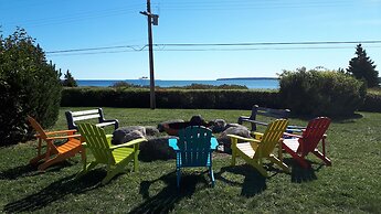 Atlantic View Motel and Cottages