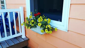Atlantic View Motel and Cottages