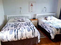 Atlantic View Motel and Cottages