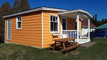 Atlantic View Motel and Cottages