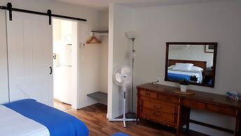 Atlantic View Motel and Cottages